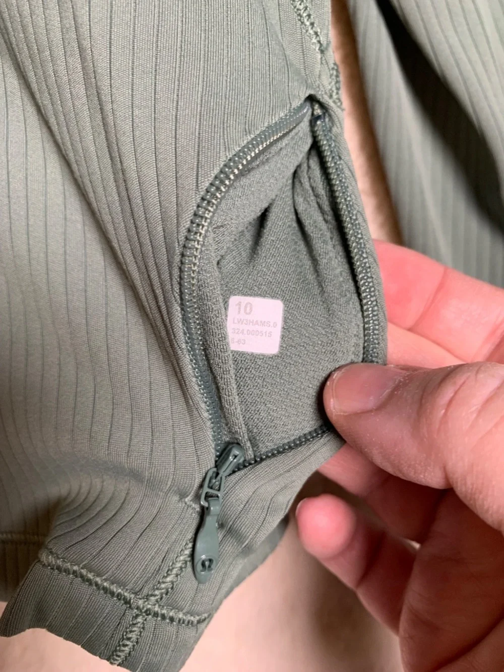 LULULEMON WOMENS ITS RULU RIBBED CROPPED HALF ZIp green sz 10